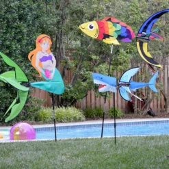 WindGarden WindGarden 28 In. Shark Spinner